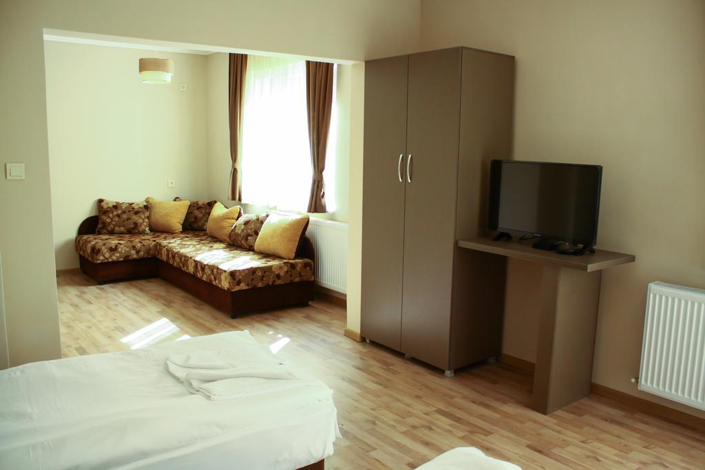 Guest House Central Kŭrdzhali المظهر الخارجي الصورة